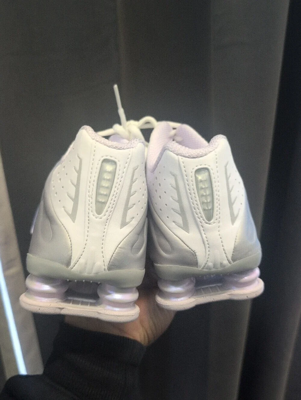 Women's Nike Shox R4 Grape HF5076-100 Size 7 NWOB